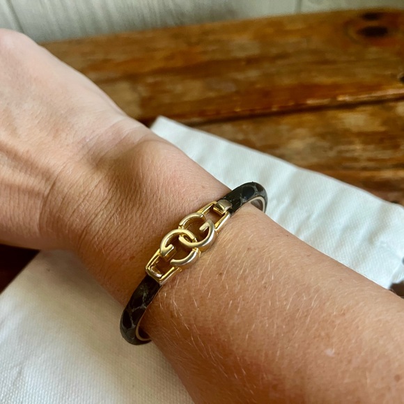 Gucci Black Python Cuff Bracelet - Picture 4 of 6